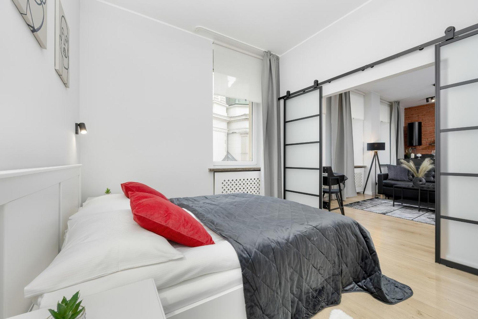 Exclusive Grey And Red Apartment In Warsaw Center By Noclegi Renters Ngoại thất bức ảnh