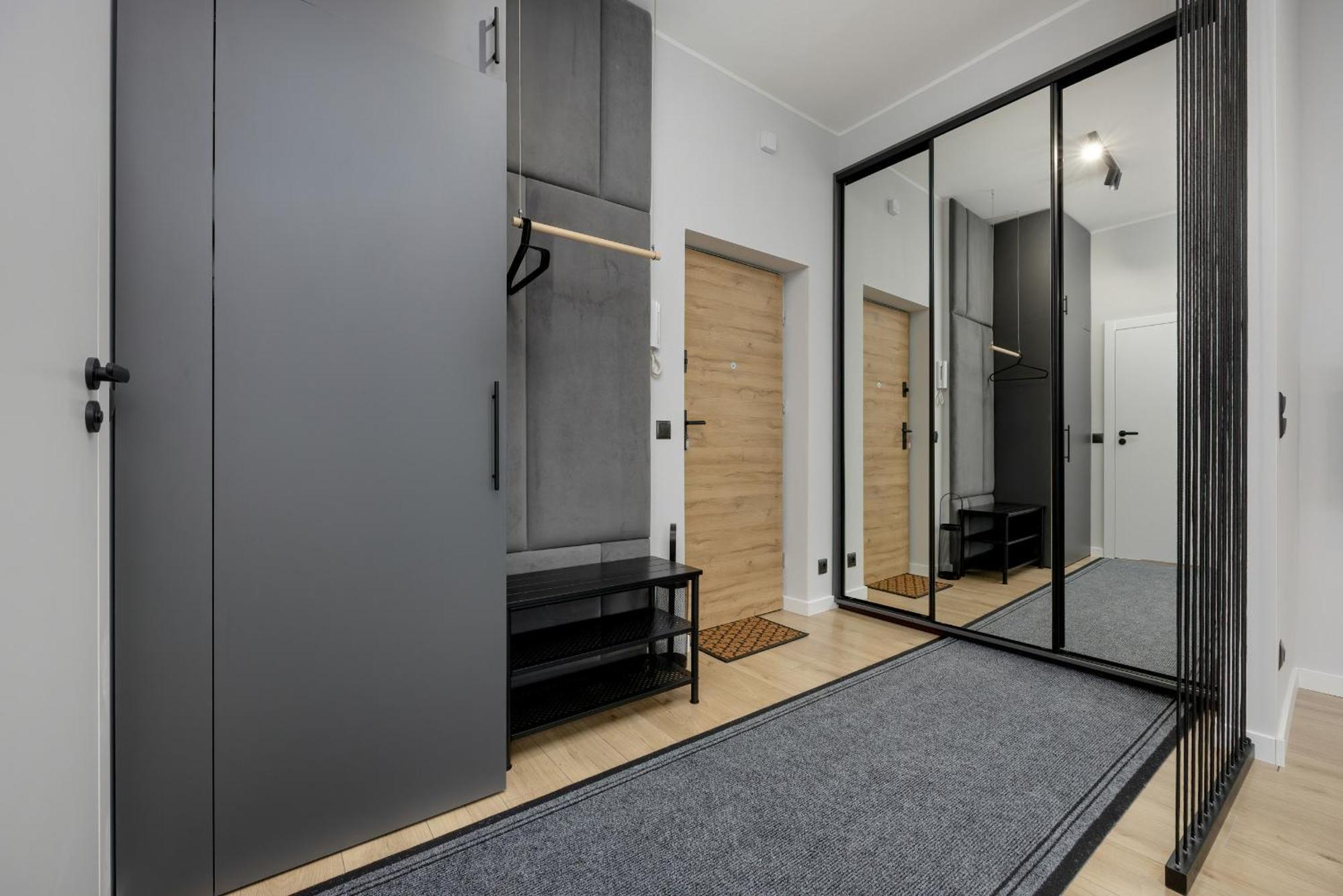 Exclusive Grey And Red Apartment In Warsaw Center By Noclegi Renters Ngoại thất bức ảnh